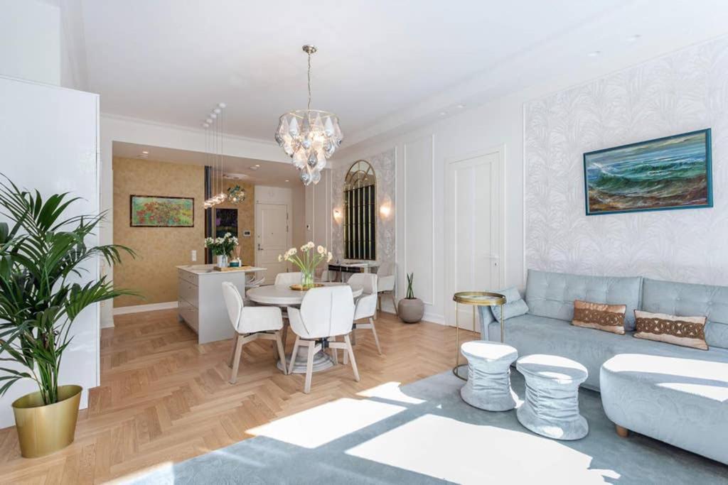 Jogailos Residence Peaceful Old Town Luxury 3 Bdr, 2 Bthr, Free Garage, Top-Speed Wifi 빌뉴스 외부 사진